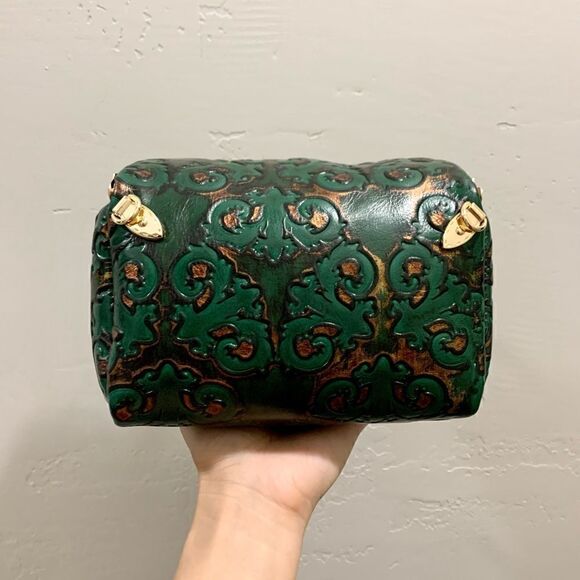 Handmade Genuine Leather Floral Embossed Kisslock Box Bag/Cosmetics case - Picture 11 of 16